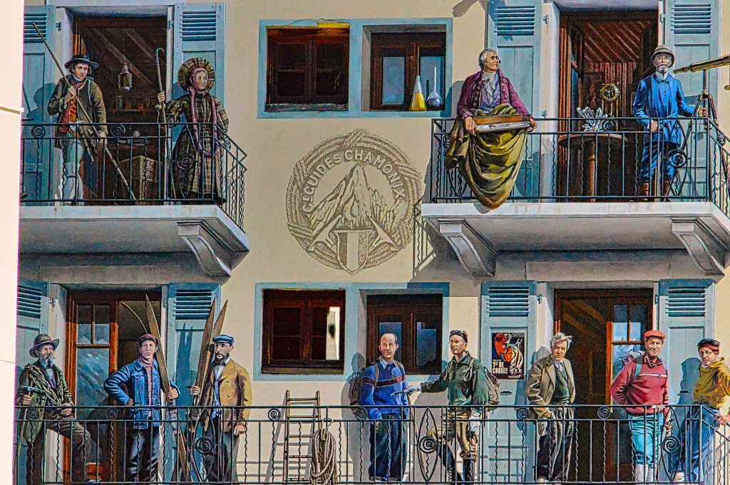 Mur décoré à Chamonix – Location à la semaine à Chamonix.